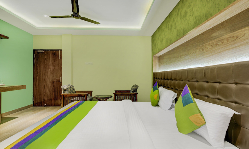 Bedroom 2, Treebo Trend Prakash Inn, Lucknow