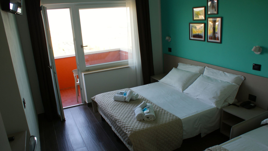 Bedroom 2, Hotel Palazzo Caveja, Rimini