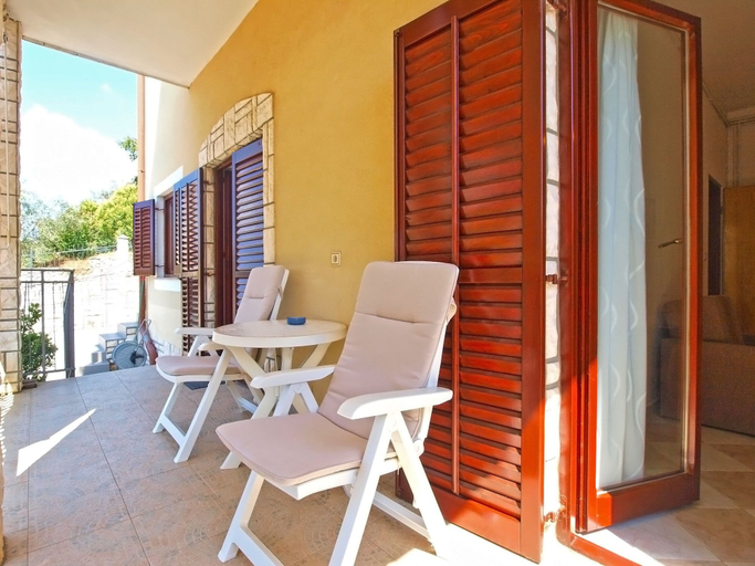 Others 4, Apartment 539, Medulin