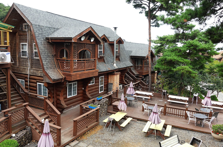 SSE Log Town, Boryeong