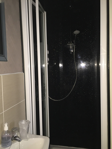 Bathroom 3, Trentham Private Hotel, Blackpool