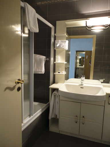 Bathroom 4, Hotel Giardino, Novara