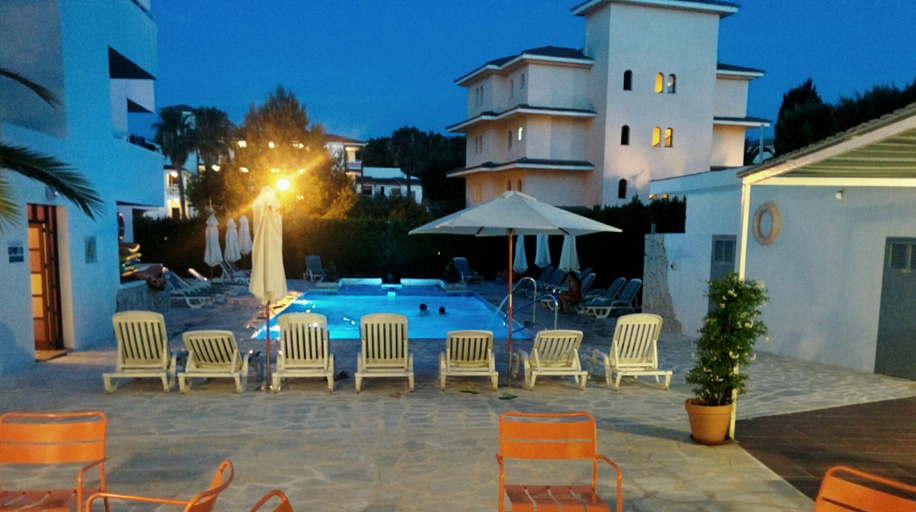 Exterior & Views 2, Apartamentos Sureda, Baleares