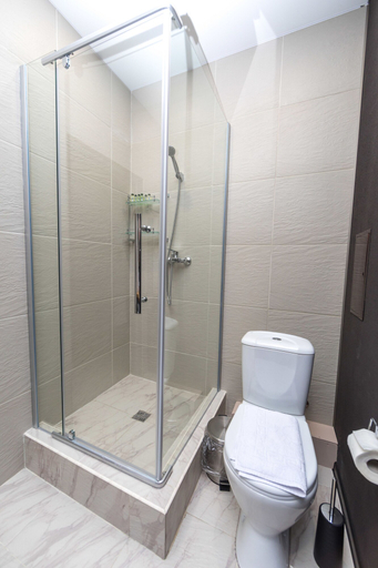 Bathroom 4, Apartments Poseidon Residential Complex, Sochi gorsovet