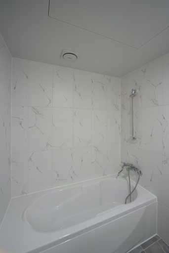 Bathroom 3, Haeundae Central Hotel, Haeundae