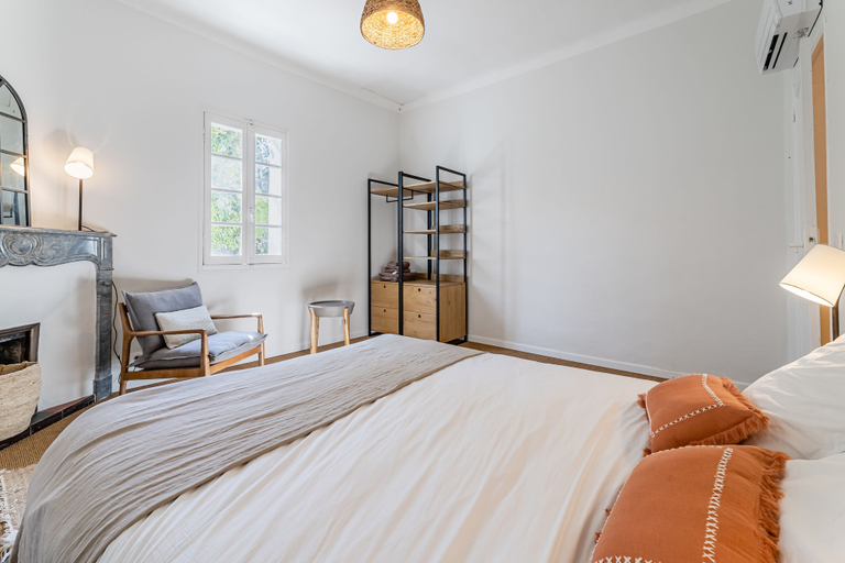 Bedroom 2, Domaine Maraspar Cassis, Bouches-du-Rhône