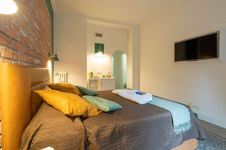 Bedroom 5, Capital Rooms, Rome