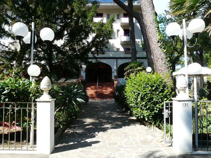 Exterior & Views 2, Hotel Deanna Golf, Ravenna