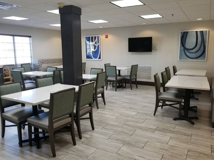 Food & Drinks 4, Wingate by Wyndham Savannah I-95 North, Chatham