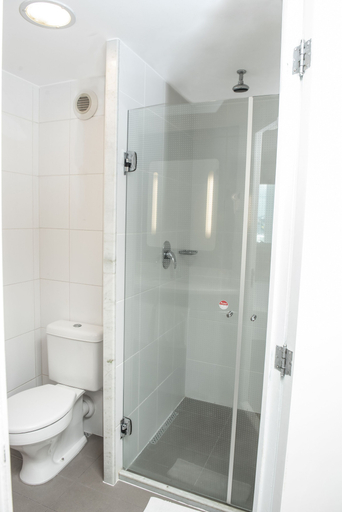 Bathroom 4, ibis Rio de Janeiro Santos Dumont, Rio de Janeiro