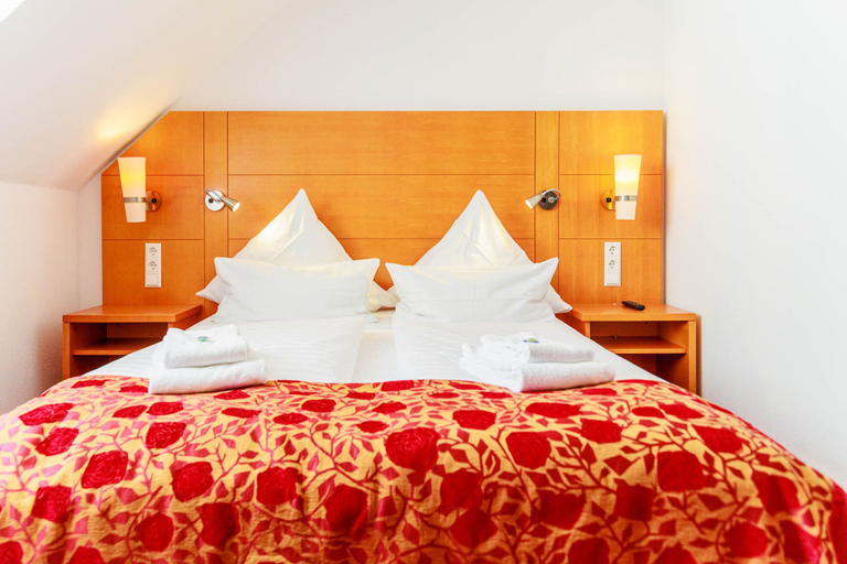 Bedroom 4, Bodensee-Hotel Kreuz, Bodenseekreis