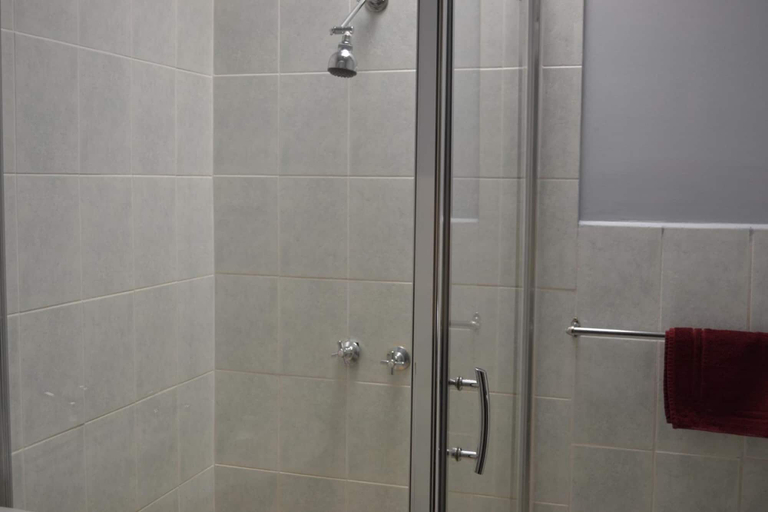 Bathroom 4, Chadstone Executive Motel, Melbourne