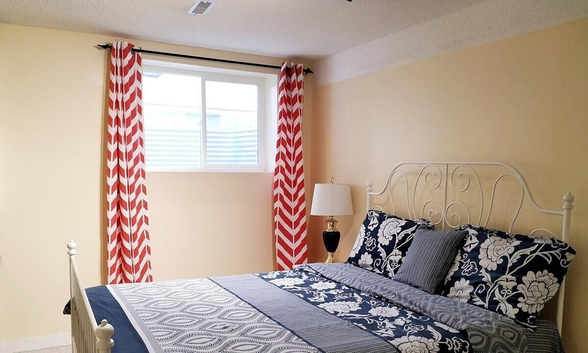Bedroom 2, Brother Li Homestay, Division No. 6