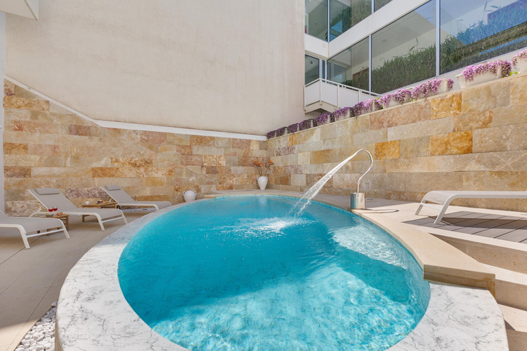 Pool 3, 2941 Palma Residence- Appartamento Boreas by Barbarhouse, Lecce