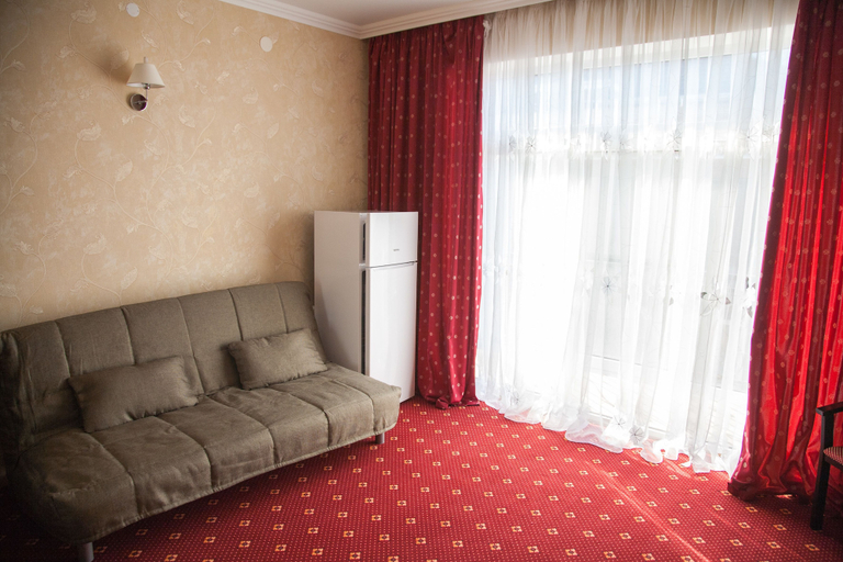 Others, Lime Hotel, Gelendzhik gorsovet