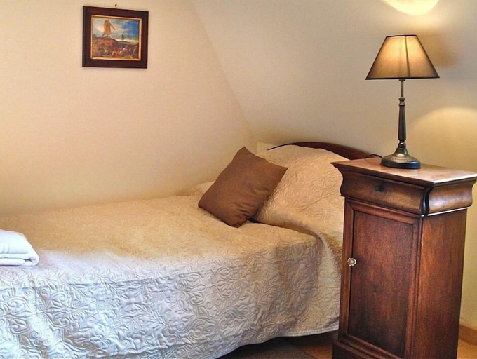 Bedroom 2, Maison Milou, Dordogne