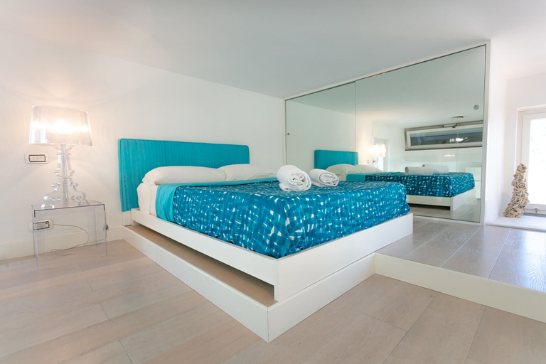 Room 5, Rooftop Luxury Apartment, Napoli