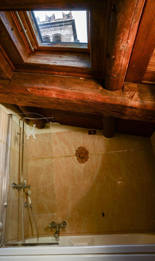 Bathroom 5, Hotel Gabbia d'Oro, Verona