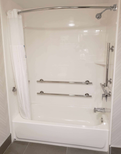 Bathroom 4, Hampton Inn Greensburg, Westmoreland
