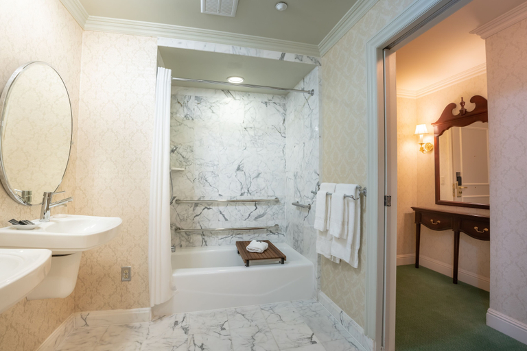 Bathroom 3, Bristol Hotel, Boutique Collection, Santa Clara