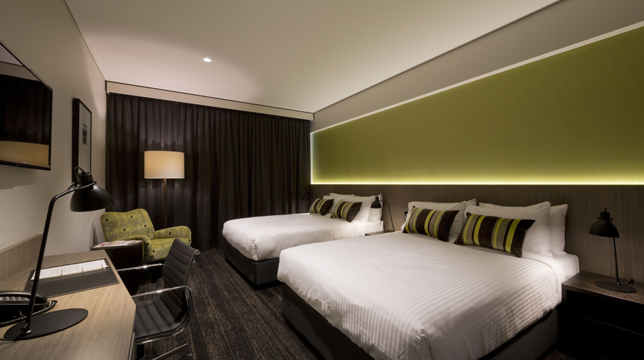 Bedroom 4, The Glen Hotel & Suites, Eight Mile Plains