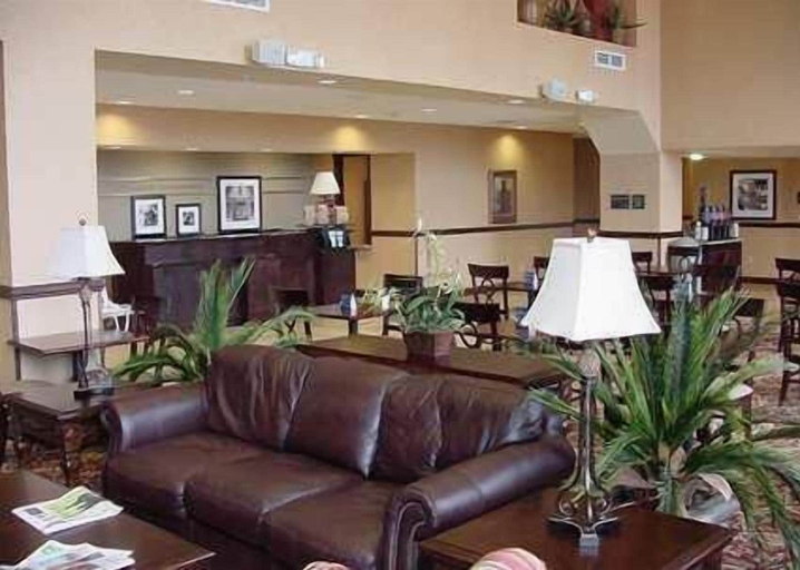 Others 5, Hampton Inn & Suites Fredericksburg, Gillespie
