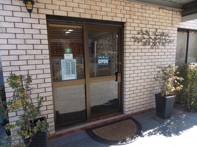 Exterior & Views 2, Cowra Crest Motel, Cowra