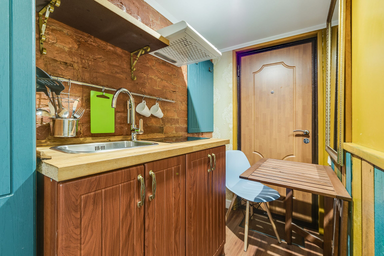 Others 5, Travelto Liteiniy 59, Sankt-Peterburg gorsovet