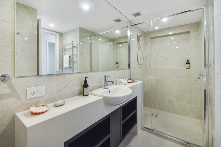 Bathroom 3, Picture Point, Noosa - Noosa-Noosaville