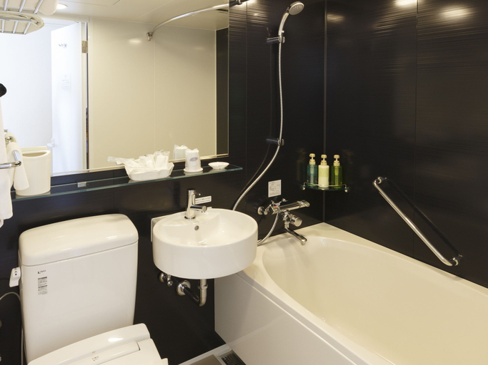 Bathroom 4, Hotel Pearl Garden, Takamatsu
