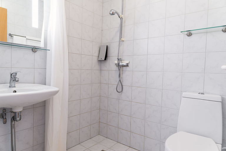 Bathroom 4, Hotel Balka Strand, Bornholm