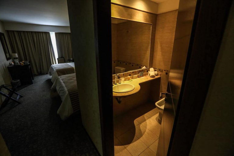Bathroom 3, Howard Johnson by Wyndham Funes, Rosario
