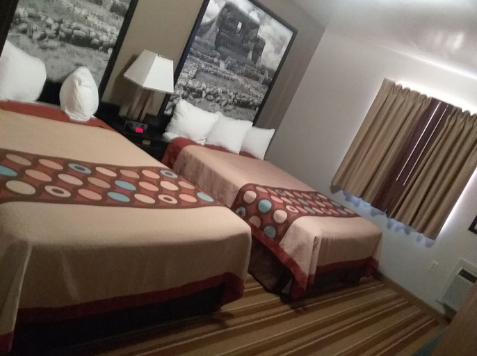 Bedroom 3, Super 8 by Wyndham Taos, Taos