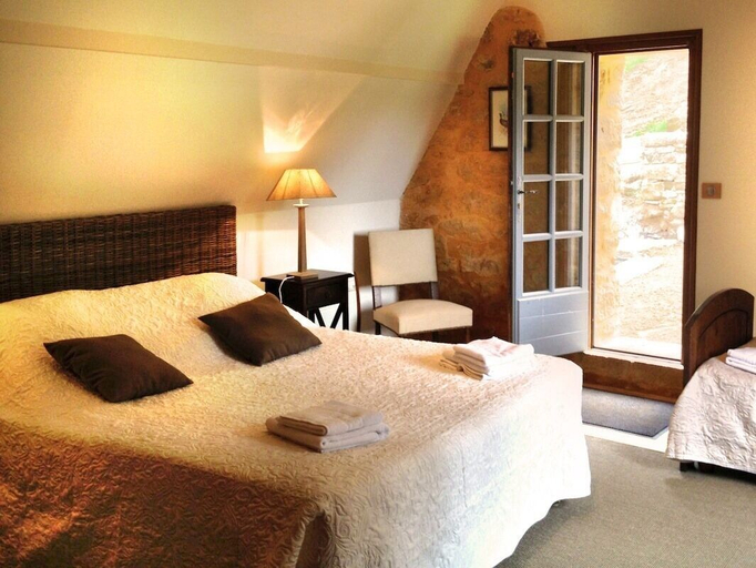 Bedroom 3, Maison Milou, Dordogne