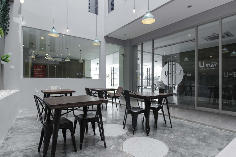 Food & Drinks 5, RedDoorz Plus near Tebet, South Jakarta