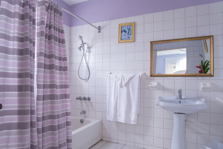 Bathroom 4, Diamond Villa Yoga & Wellness