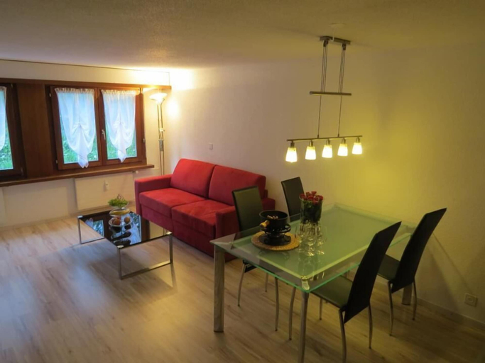 Others 4, Hof Arosa, Plessur