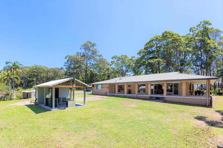 Clothiers Creek Farm, Tweed - Pt B