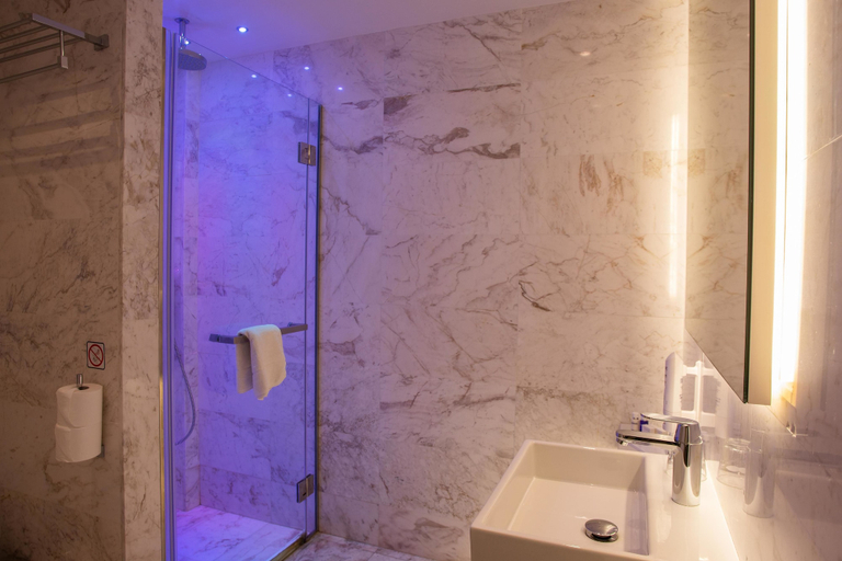 Bathroom 5, Hotel Napa Suites - Adults Only