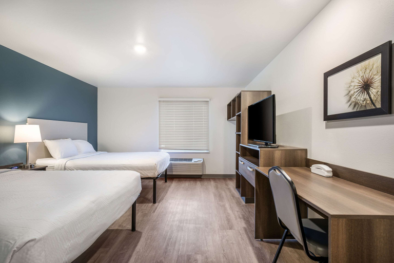 Bedroom 3, WoodSpring Suites Gurnee - Chicago, Lake