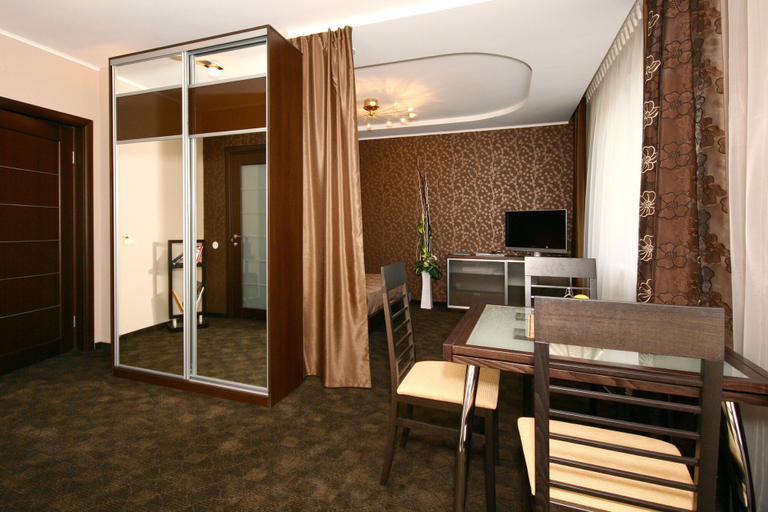 Others 5, Vizavi Apartments, Ekaterinburg gorsovet