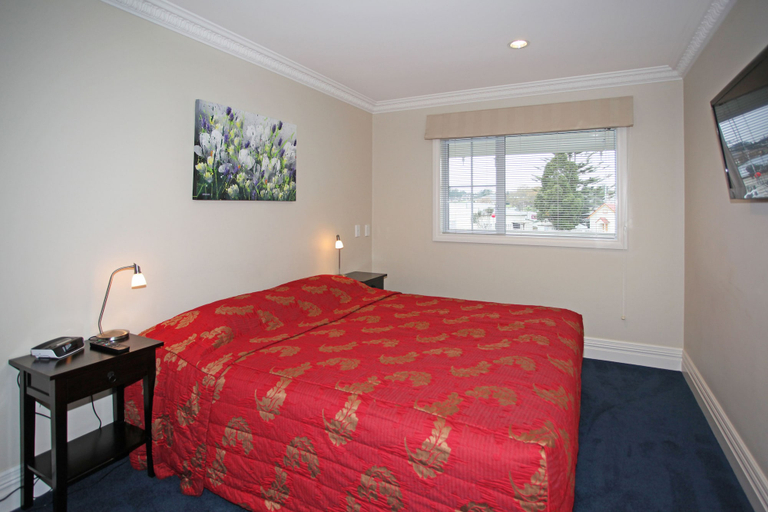 Bedroom 2, Tuakau Hotel, Franklin