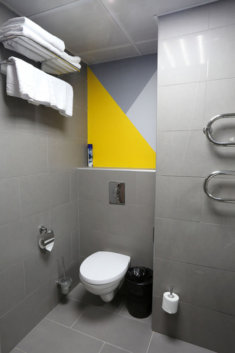 Bathroom 3, GorodOtel on Leningradsky, Central