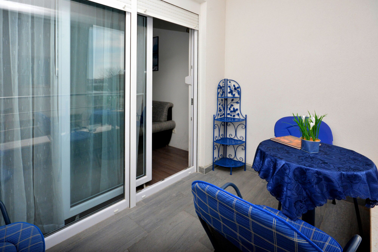 Others 4, Apartment Jure, Podstrana