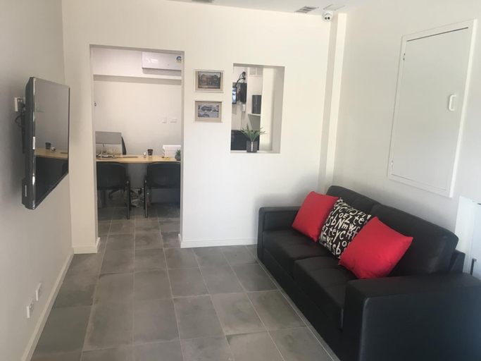 Others 5, Carlton Suites, Goulburn Mulwaree - Goulburn