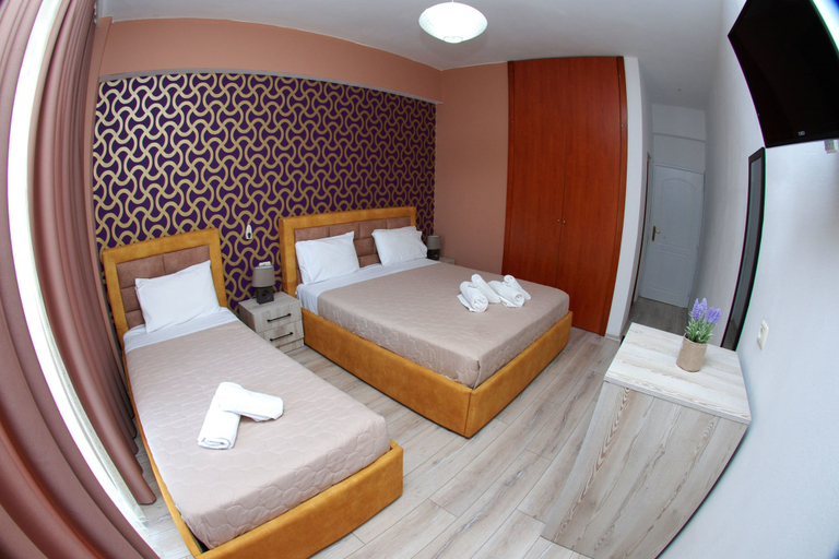 Bedroom 3, Hotel Ocean, Sarandës