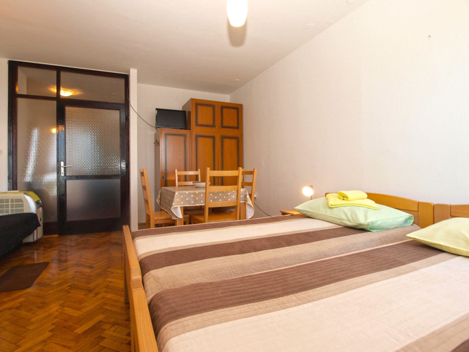 Bedroom 2, Apartment 1738, Pula