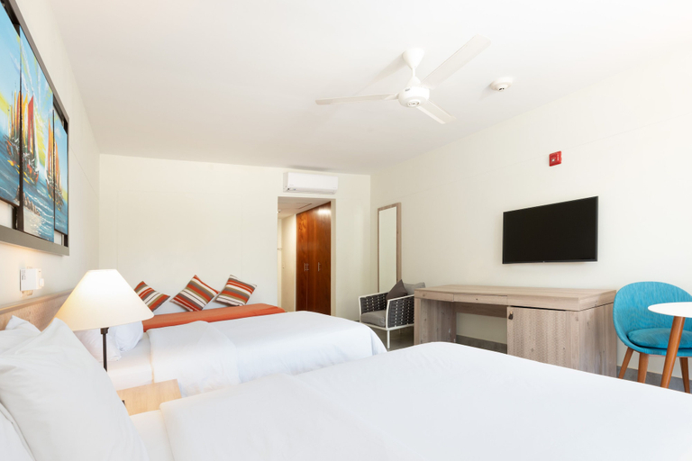 Bedroom 2, Royal Decameron Punta Sal, Contralmirante Villar