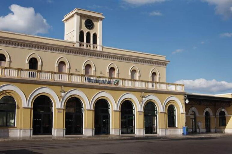 Exterior & Views 2, B&B Binario Uno, Taranto