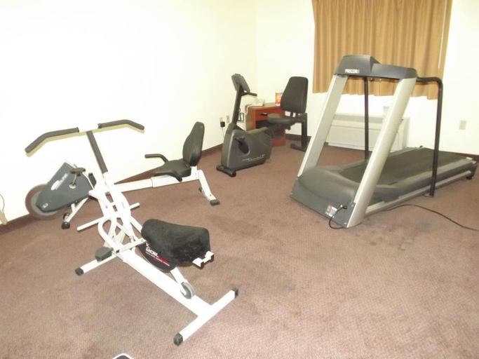 Others 5, Super 8 by Wyndham Iola KS, Allen